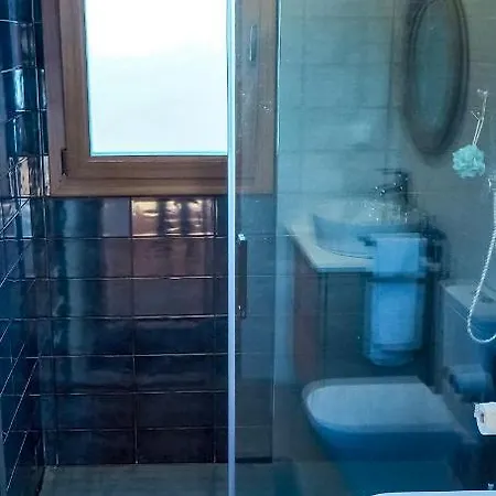 펜션 Eco House, 5 Min From The Beach
