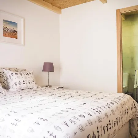 펜션 Eco House, 5 Min From The Beach