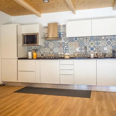 Eco House, 5 Min From The Beach 펜션 *